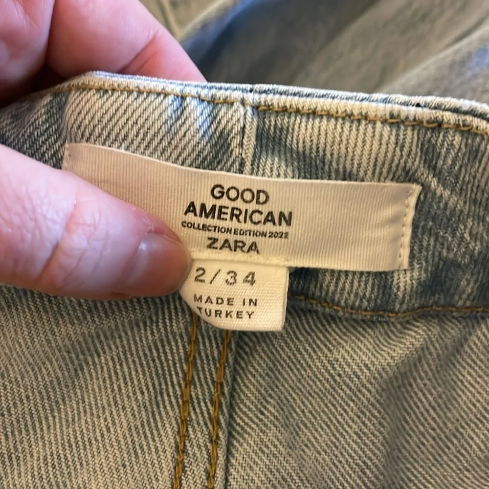 Zara x Good American 90’s Relaxed Jeans Light Wash Size 2 - Picture 10 of 12